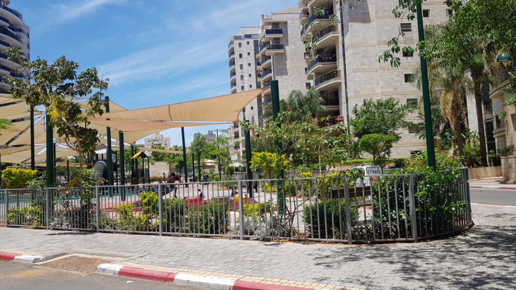 מוצע מרכז מסחרי בצפון הארץ