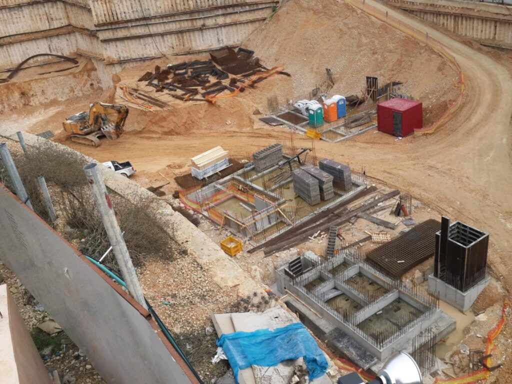 מוצע לקבלנים ליווי פיננסי לפרויקטים בהקמה.